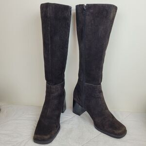 Amanda Smith deep brown suede knee high boots block heel square toe 7.5 classic